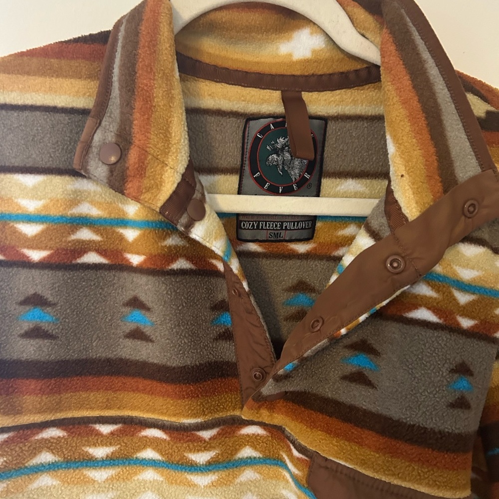 Cabin Fever Aztec Pullover - Picture 2 of 2